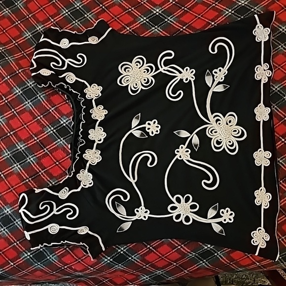 XL Short Sleeve Blouse - Picture 1 of 2